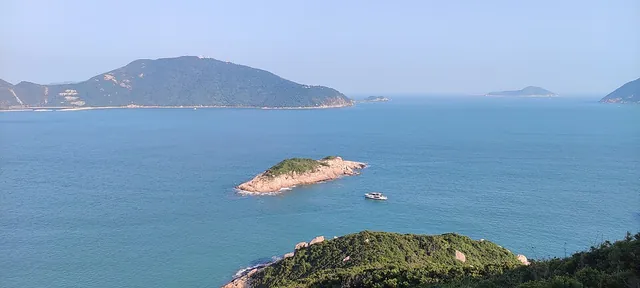 Lo Chau off Stanley (centre)