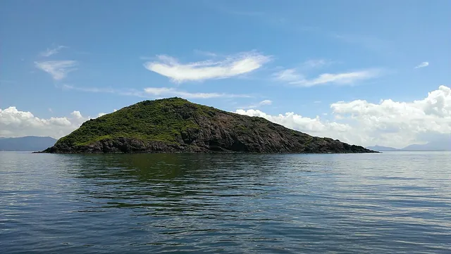 Round Island (Pak Sha Chau), North District